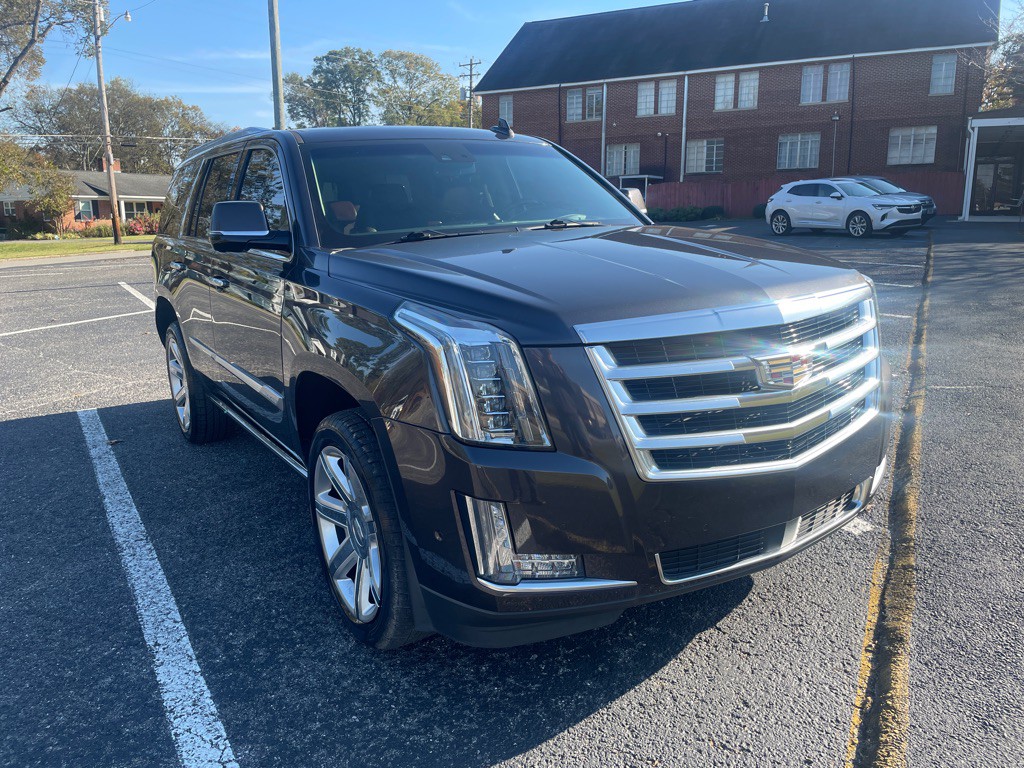 2018 Cadillac Escalade Image 1