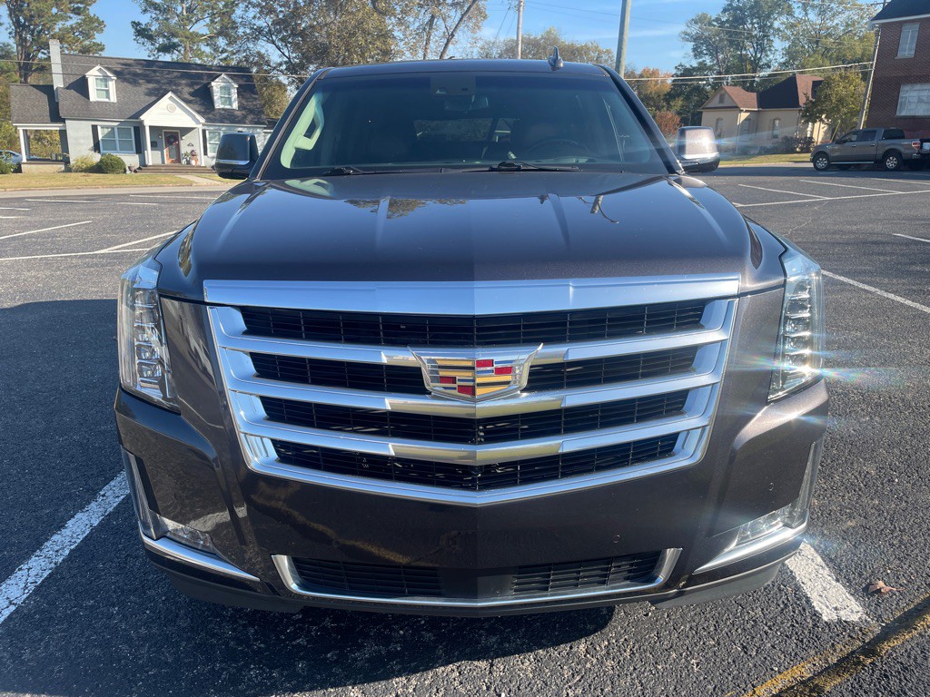 2018 Cadillac Escalade Image 2