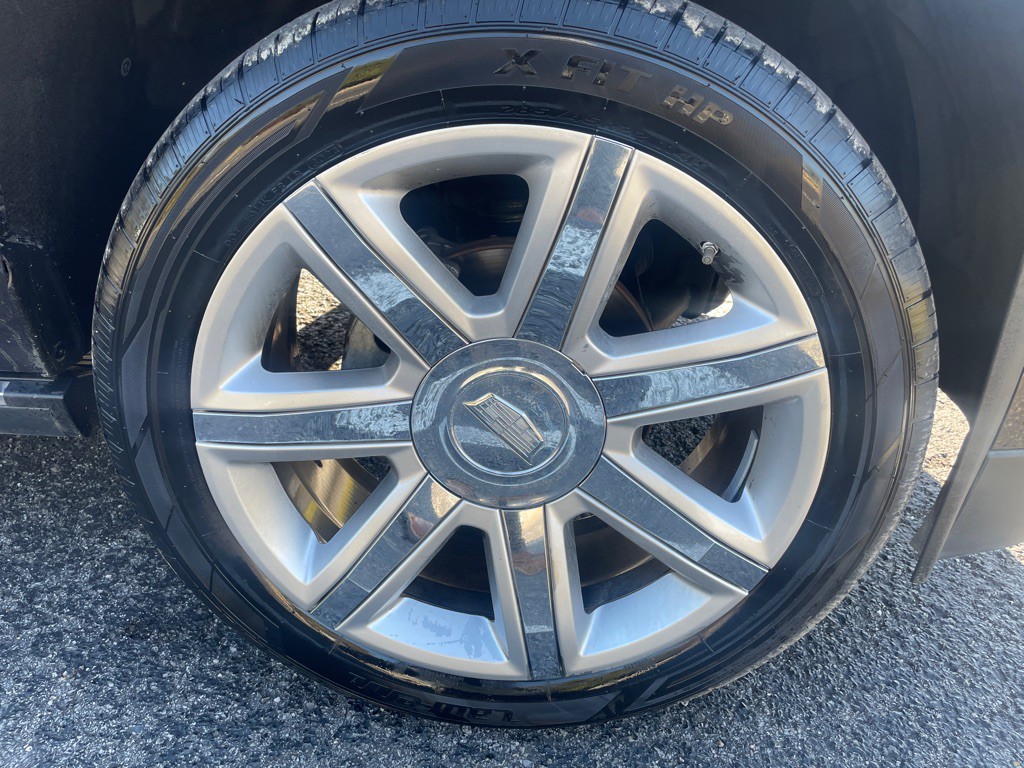 2018 Cadillac Escalade Image 9
