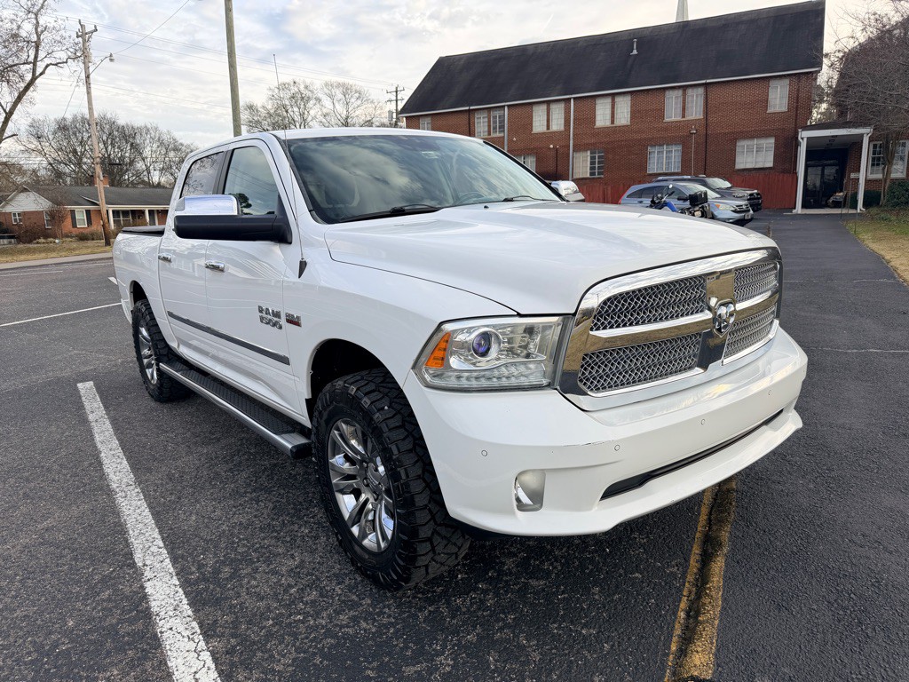 2014 RAM 1500 Image 1