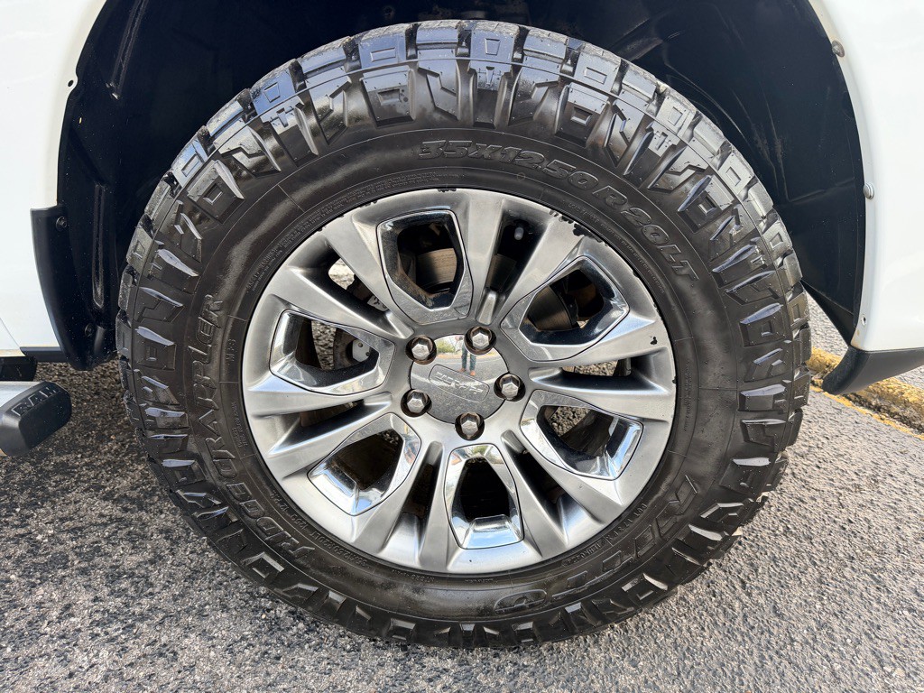 2014 RAM 1500 Image 9