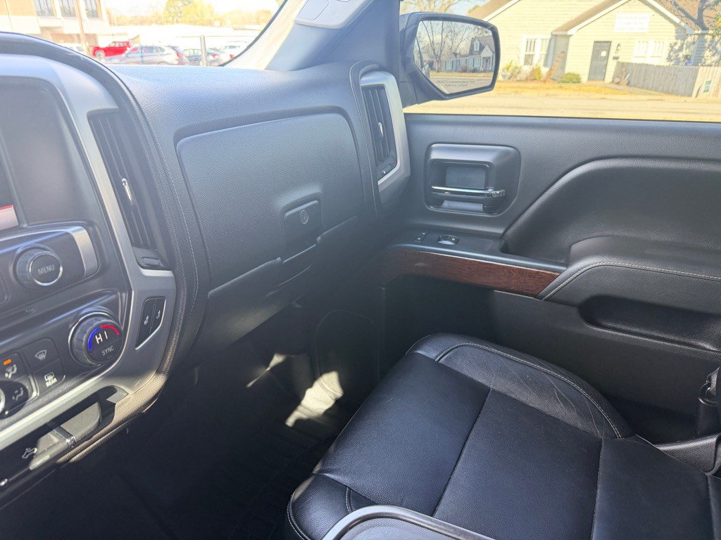 2014 GMC Sierra Image 17