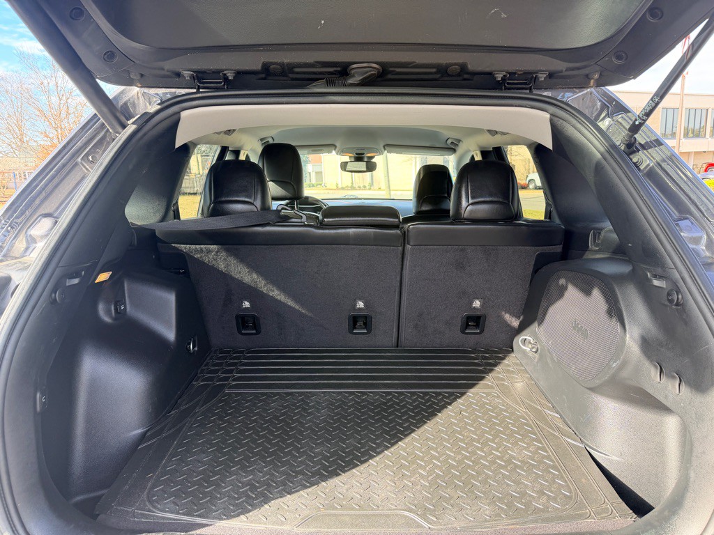 2020 Jeep Cherokee Image 10