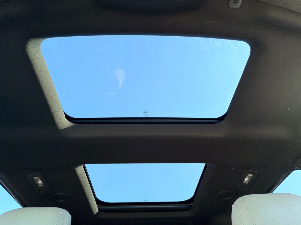 2015 Ford Explorer Image 17