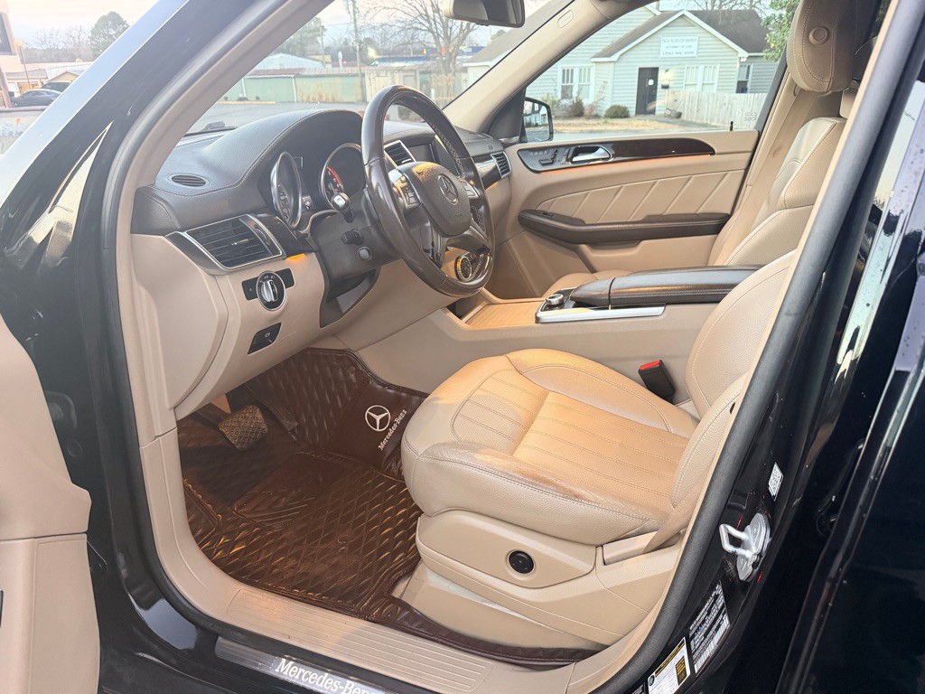 2015 Mercedes-Benz GL-Class Image 13