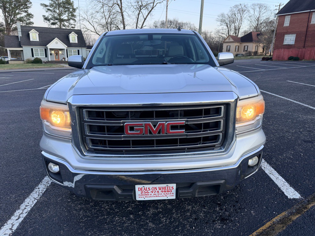 2014 GMC Sierra Image 2