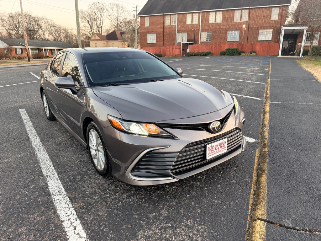 2023 Toyota Camry Image 1