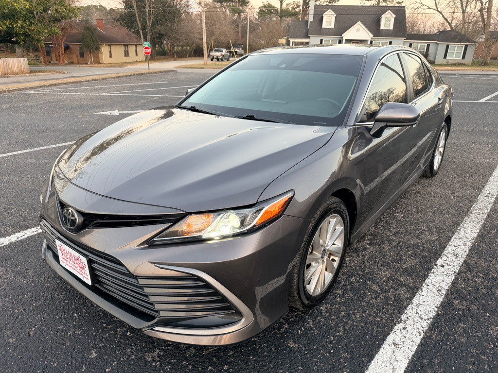 2023 Toyota Camry Image 3