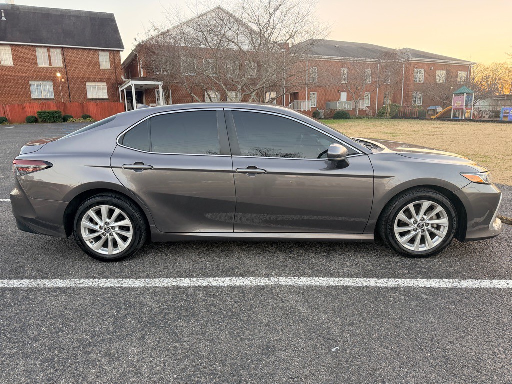 2023 Toyota Camry Image 8