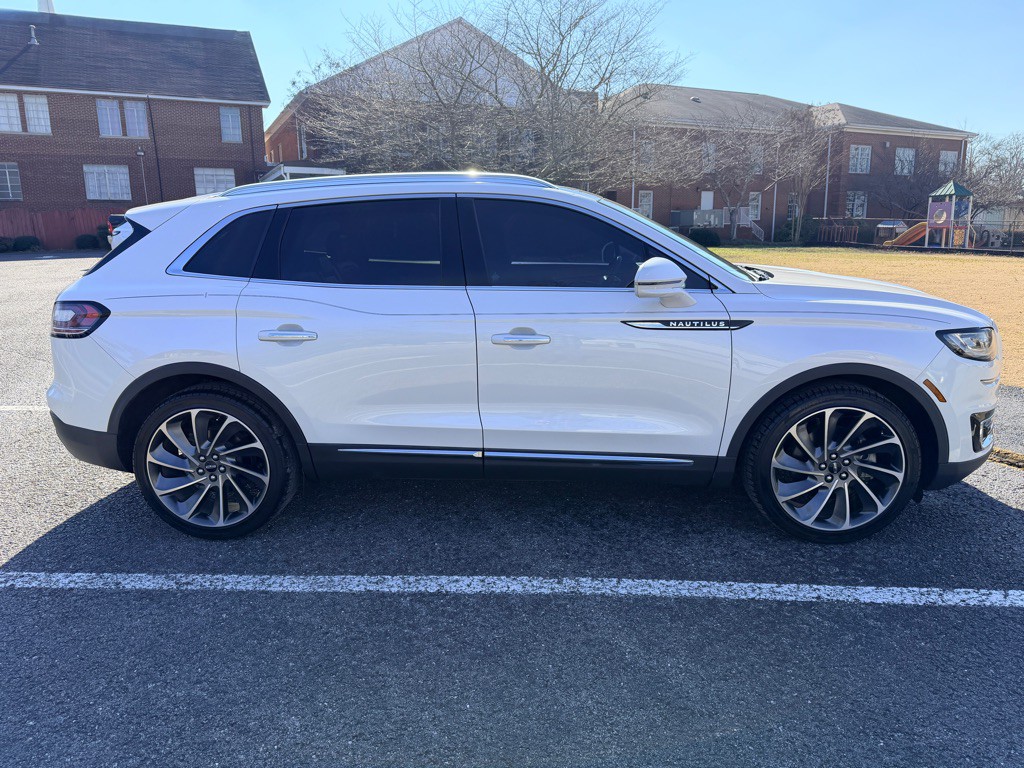 2019 Lincoln Nautilus Image 8