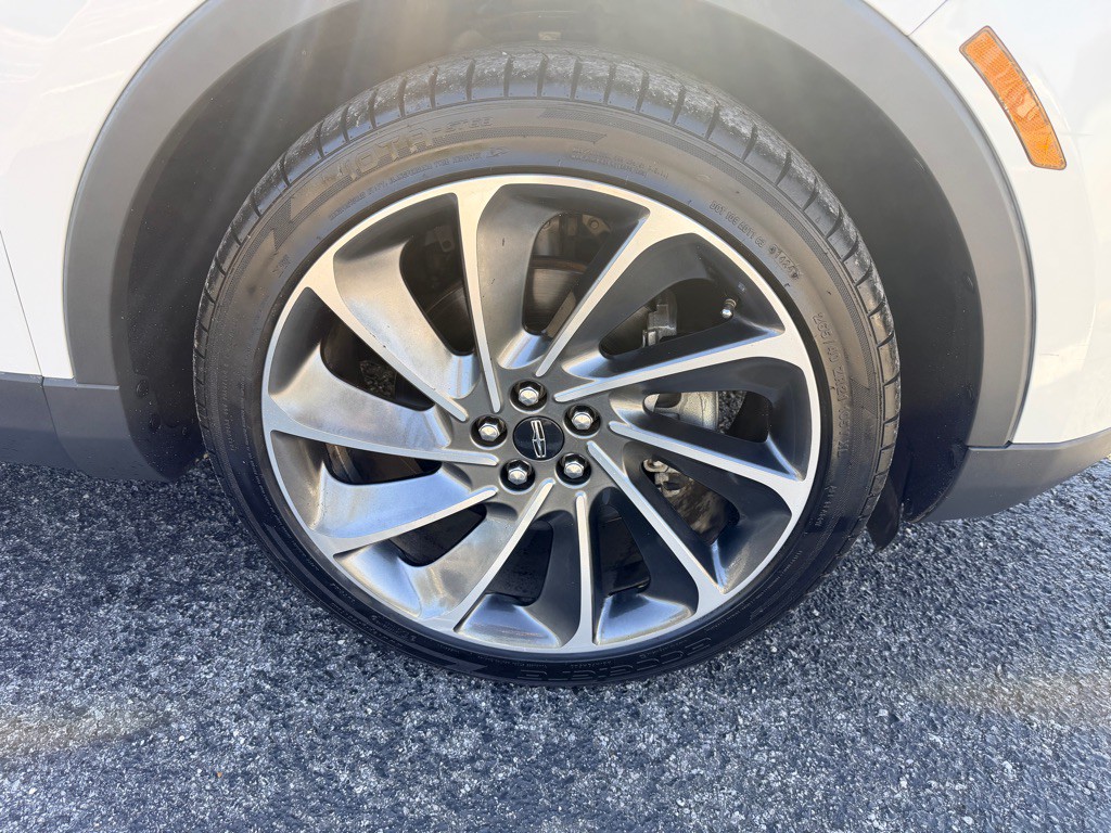 2019 Lincoln Nautilus Image 9