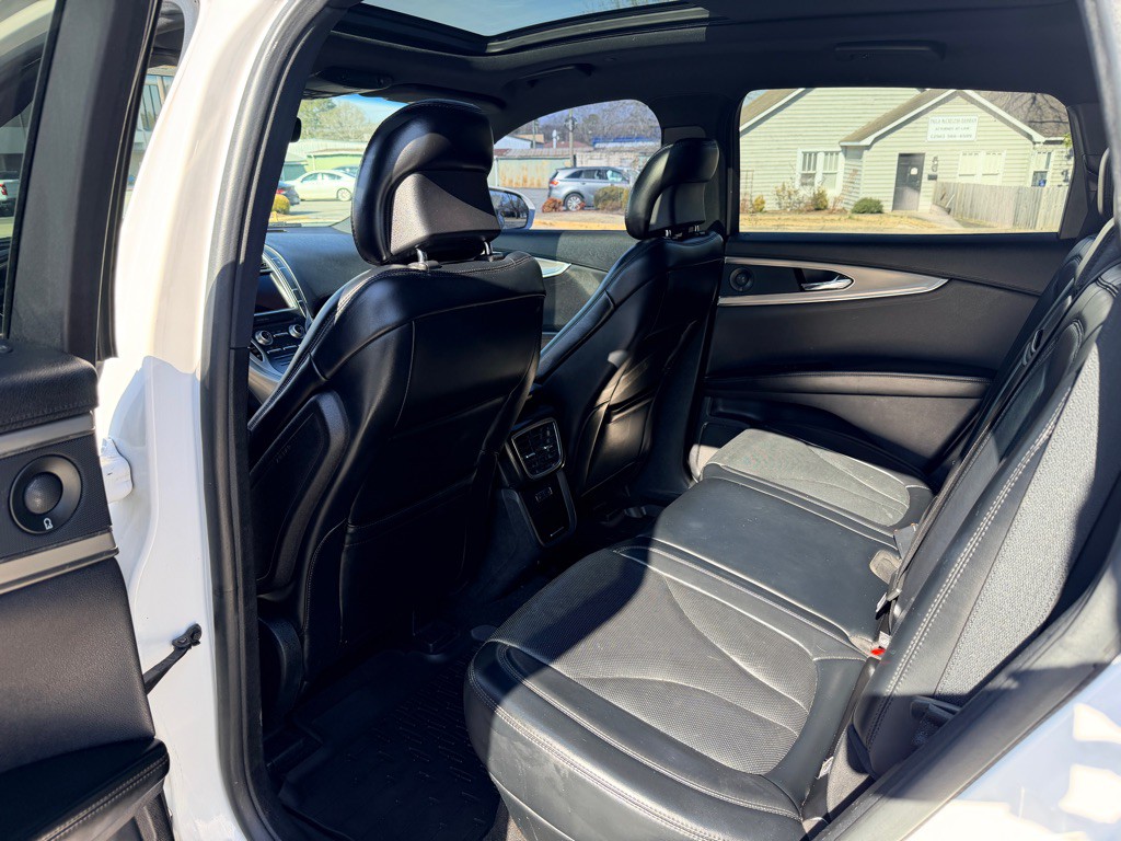 2019 Lincoln Nautilus Image 12