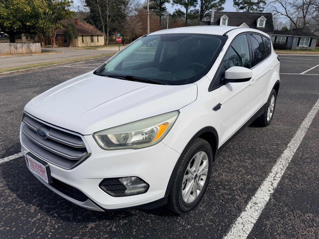 2017 Ford Escape Image 3