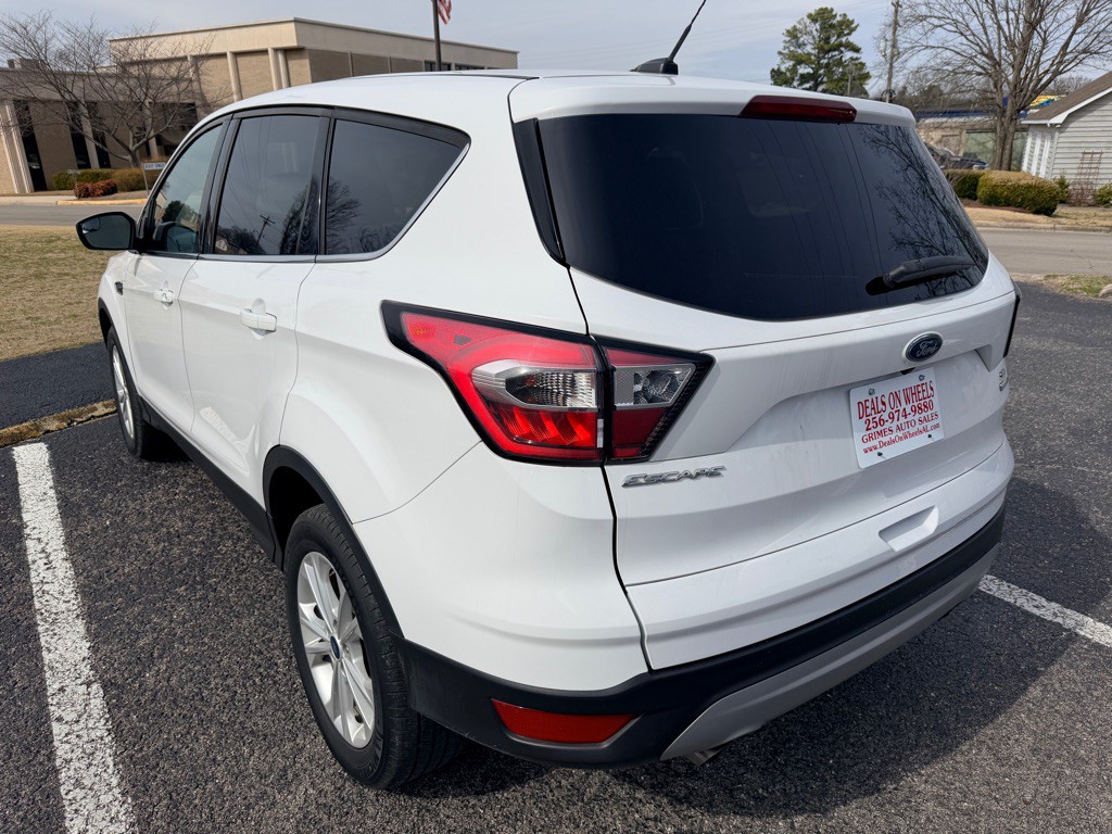 2017 Ford Escape Image 5