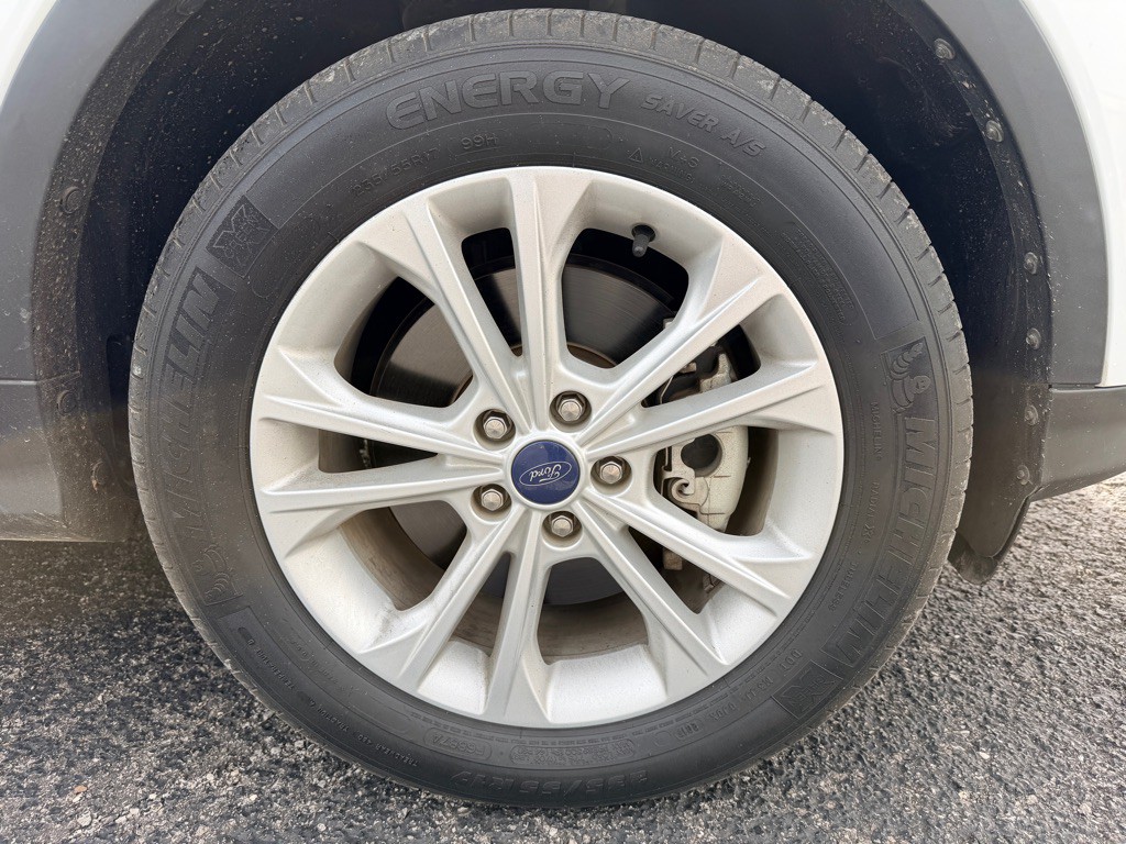 2017 Ford Escape Image 9