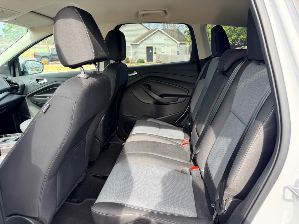 2017 Ford Escape Image 12