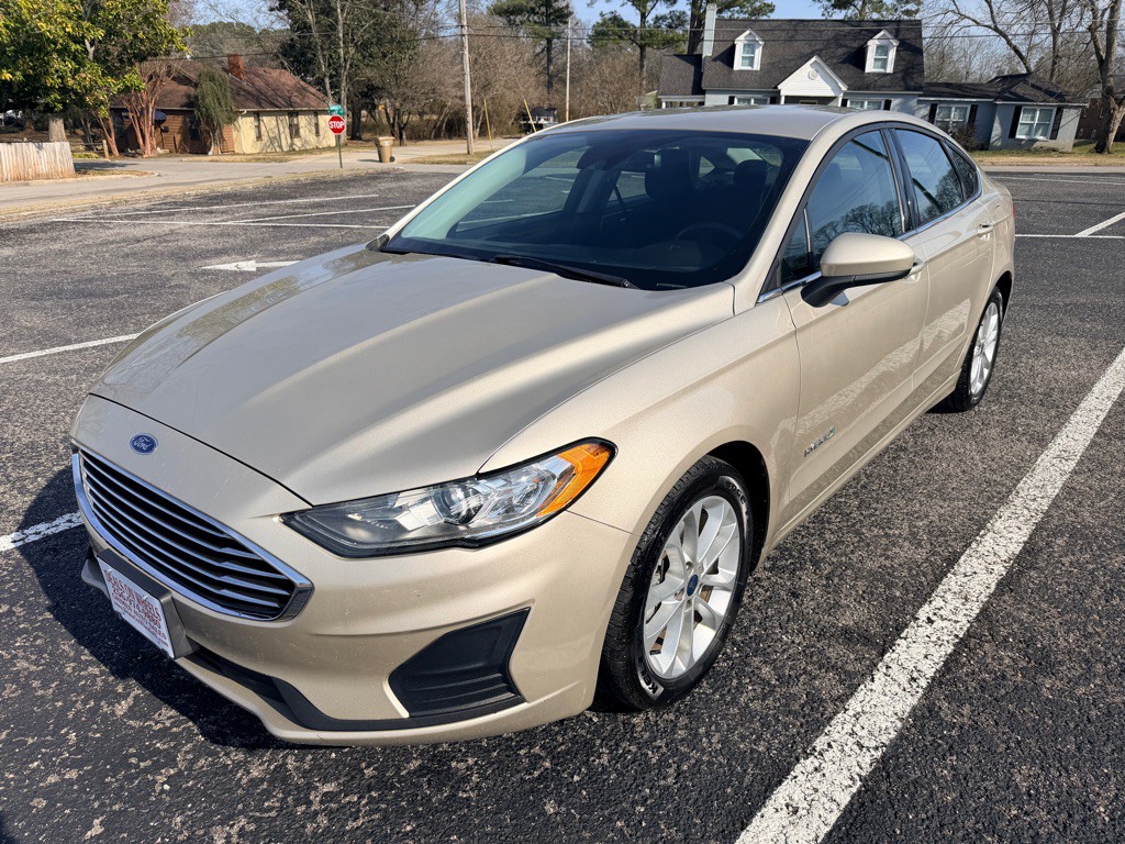 2019 Ford Fusion Image 3