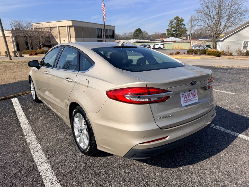 2019 Ford Fusion Image 5