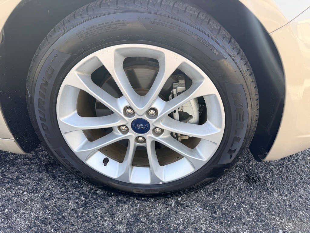 2019 Ford Fusion Image 9