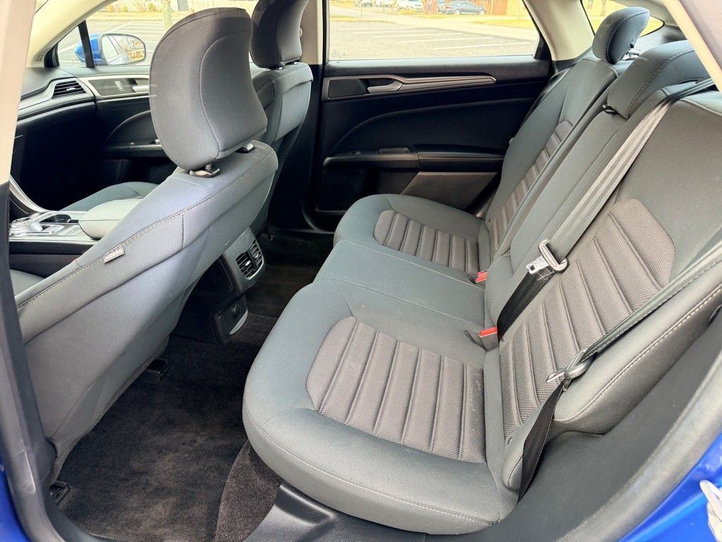 2018 Ford Fusion Image 12