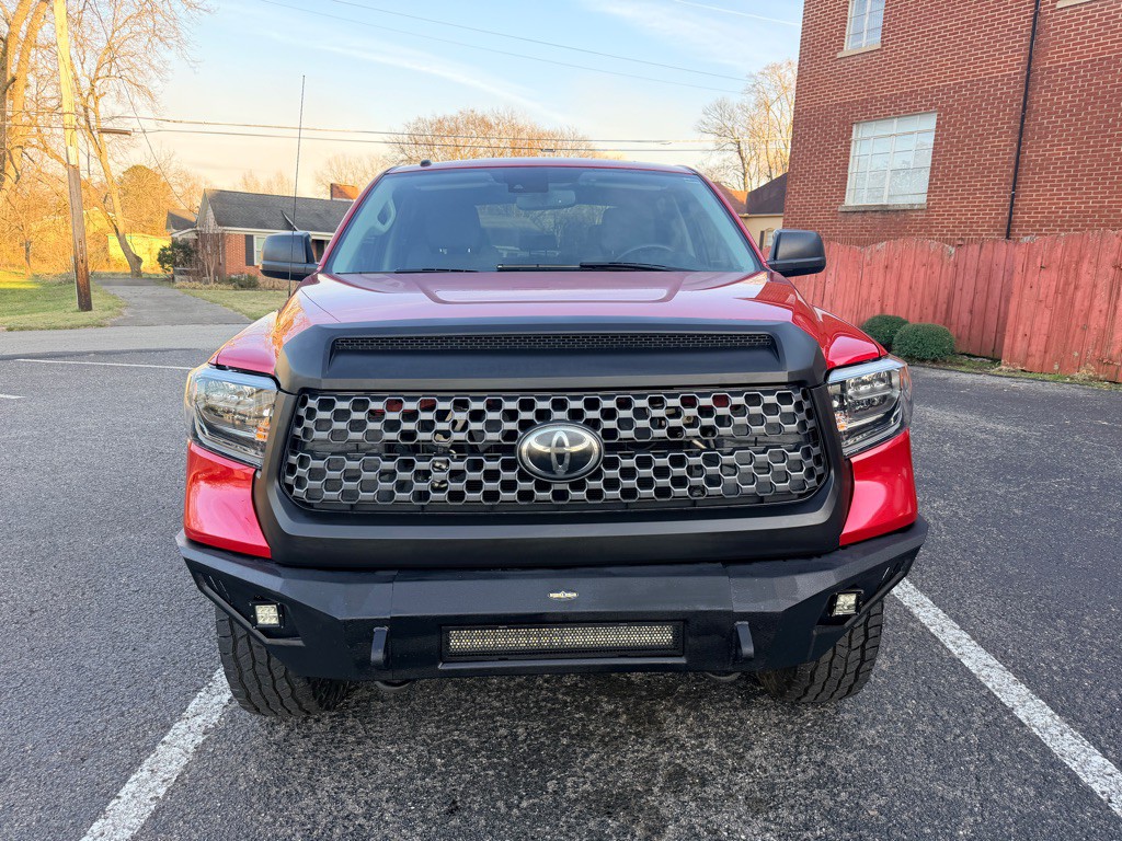 2018 Toyota Tundra Image 2