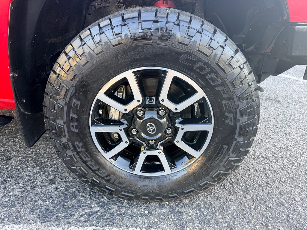 2018 Toyota Tundra Image 9