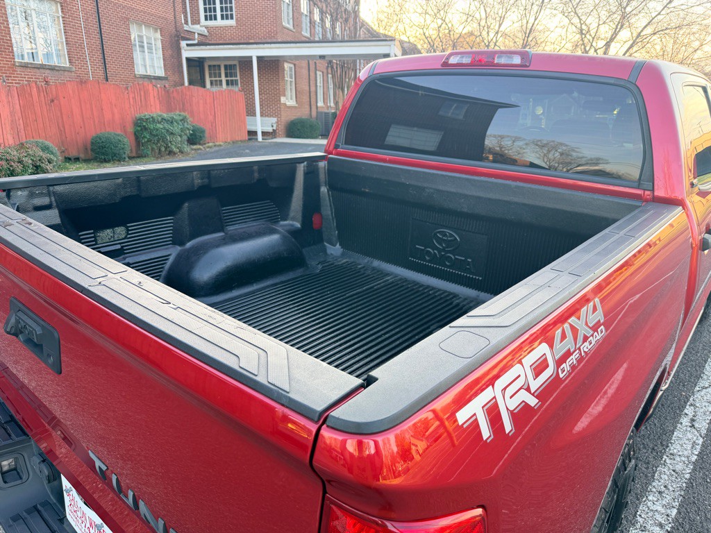 2018 Toyota Tundra Image 11