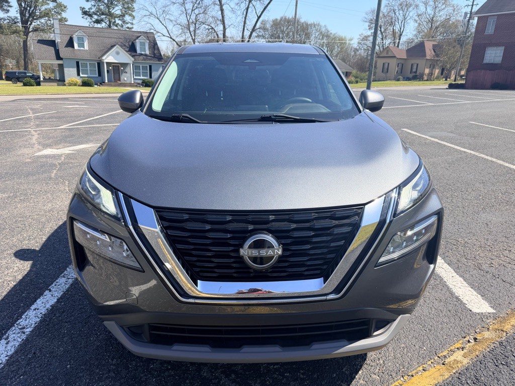 2023 Nissan Rogue Image 2