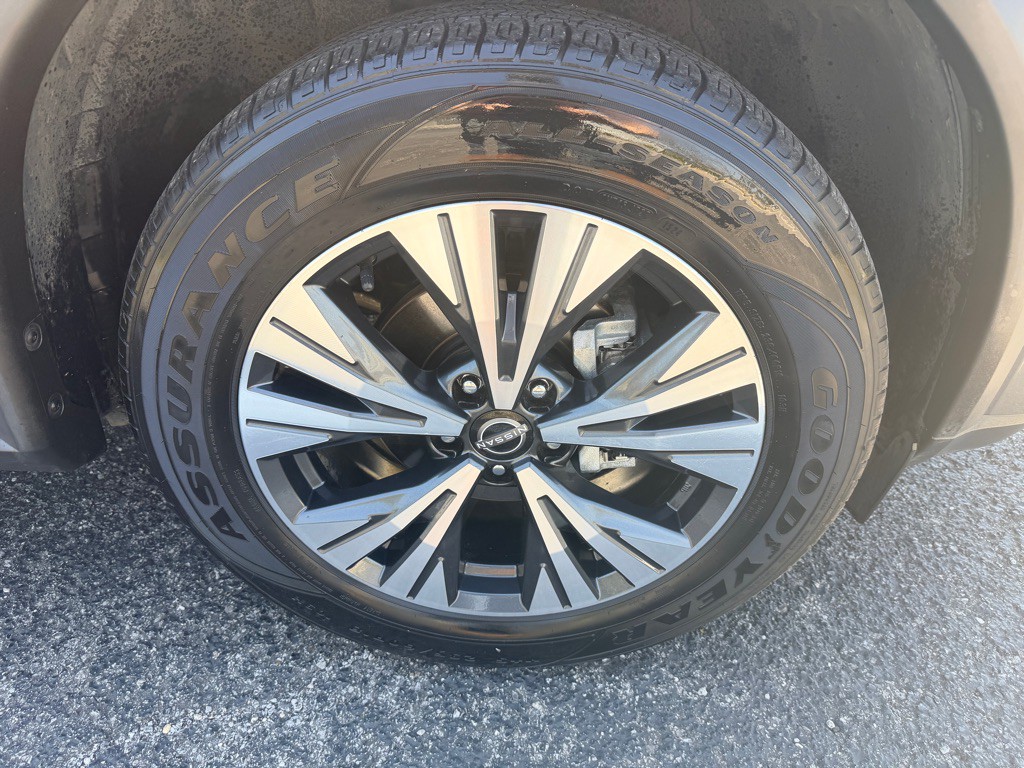 2023 Nissan Rogue Image 9