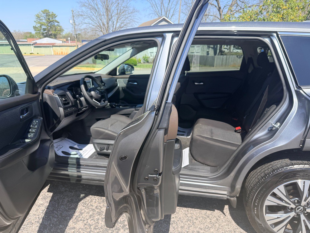 2023 Nissan Rogue Image 11