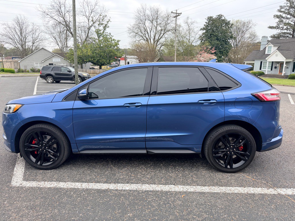 2019 Ford Edge Image 4