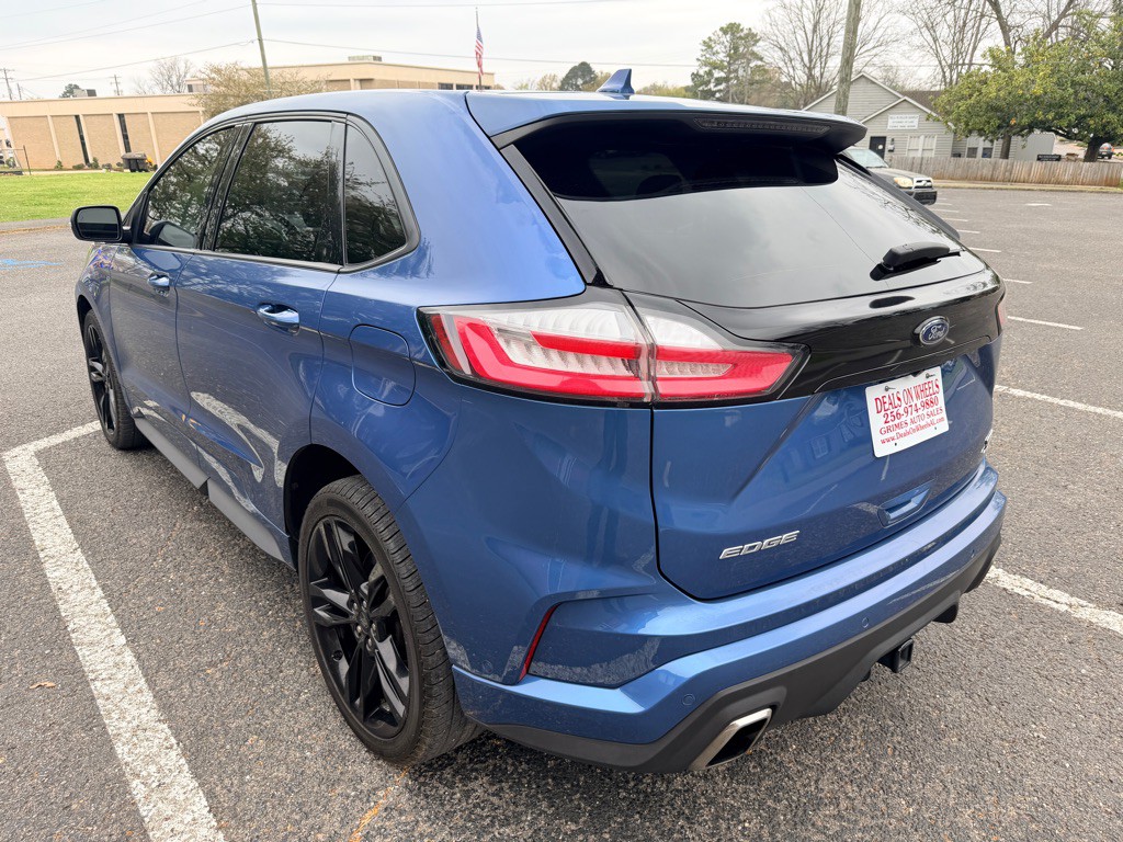 2019 Ford Edge Image 5