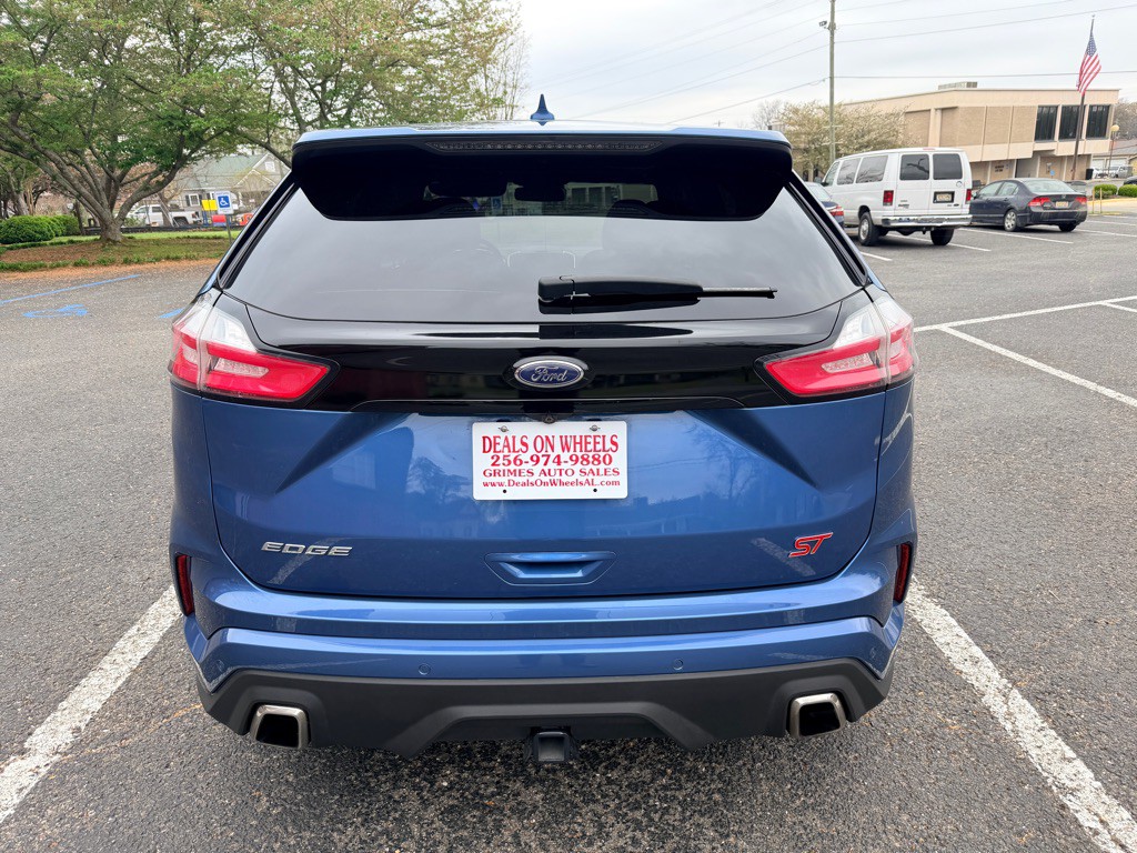 2019 Ford Edge Image 6