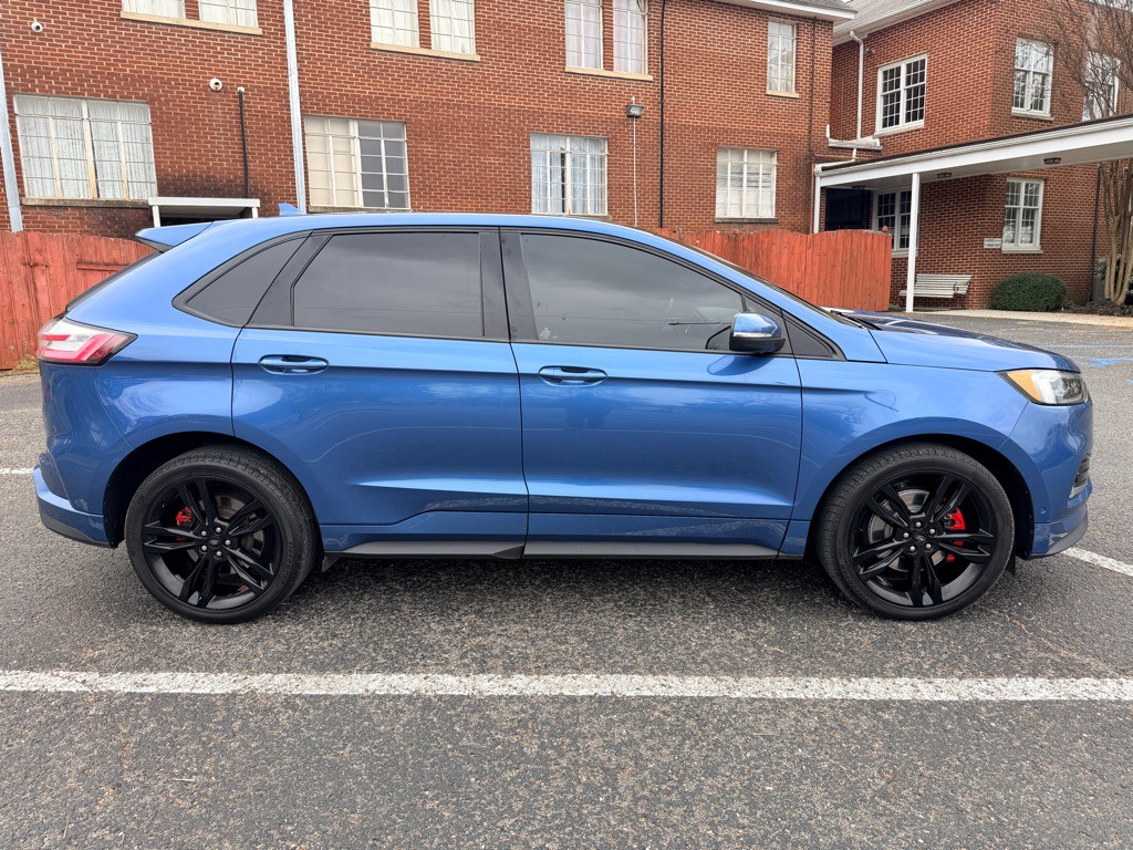 2019 Ford Edge Image 8