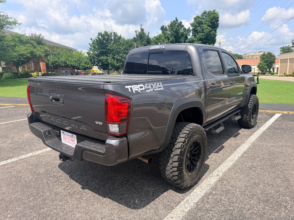 2018 Toyota Tacoma Image 7