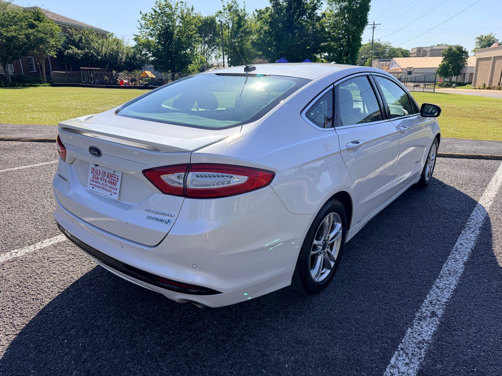 2016 Ford Fusion Image 7