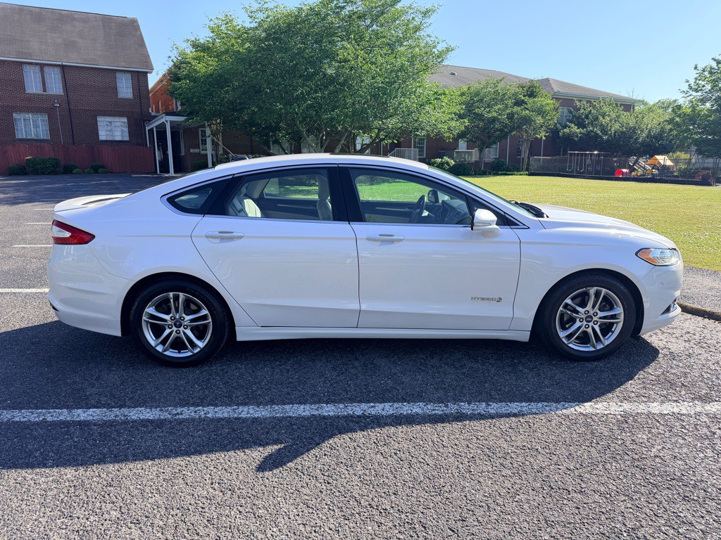 2016 Ford Fusion Image 8