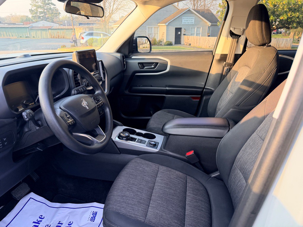 2022 Ford Bronco Image 14