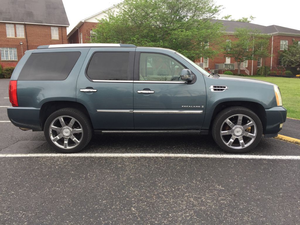 2008 Cadillac Escalade Image 9