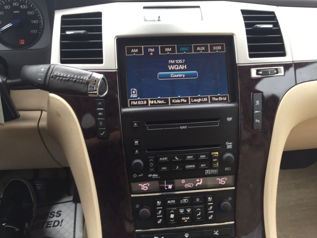 2008 Cadillac Escalade Image 16