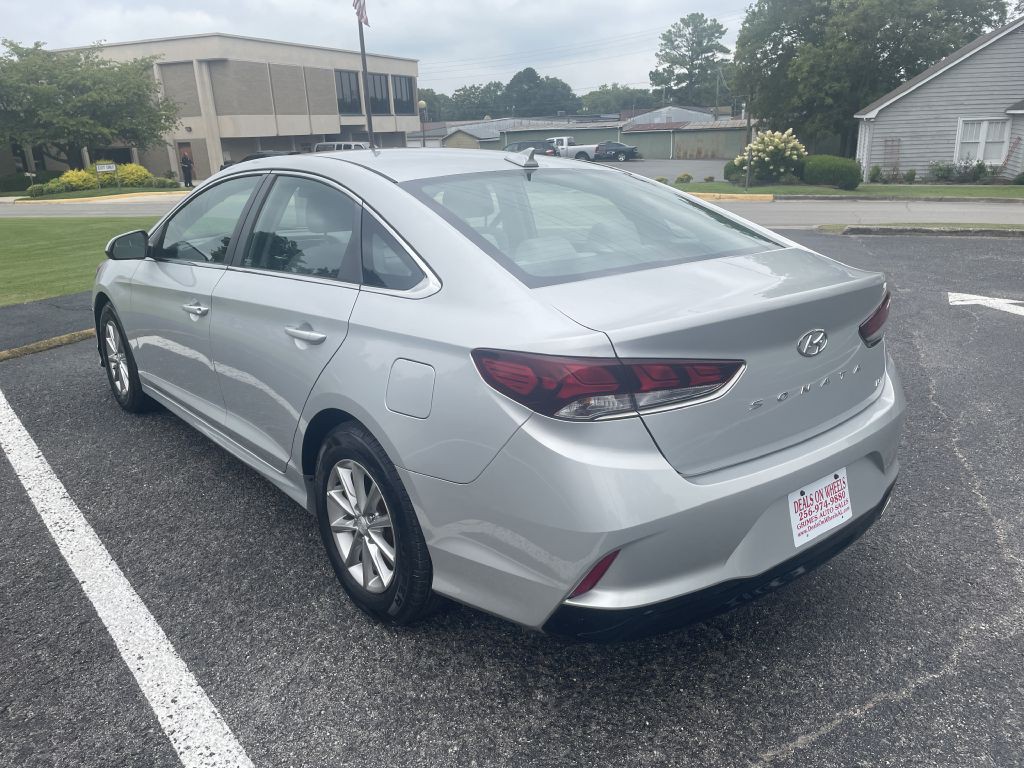 2018 Hyundai Sonata Image 3