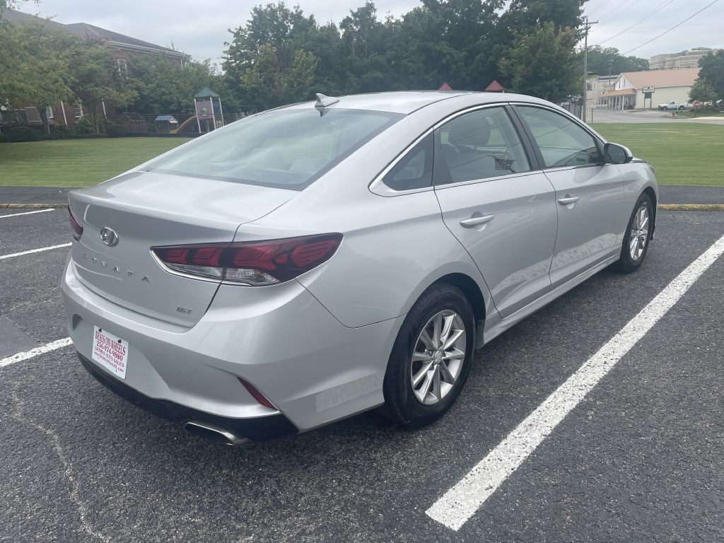 2018 Hyundai Sonata Image 5