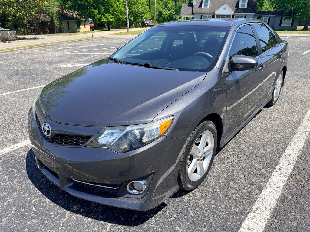 2013 Toyota Camry Image 3