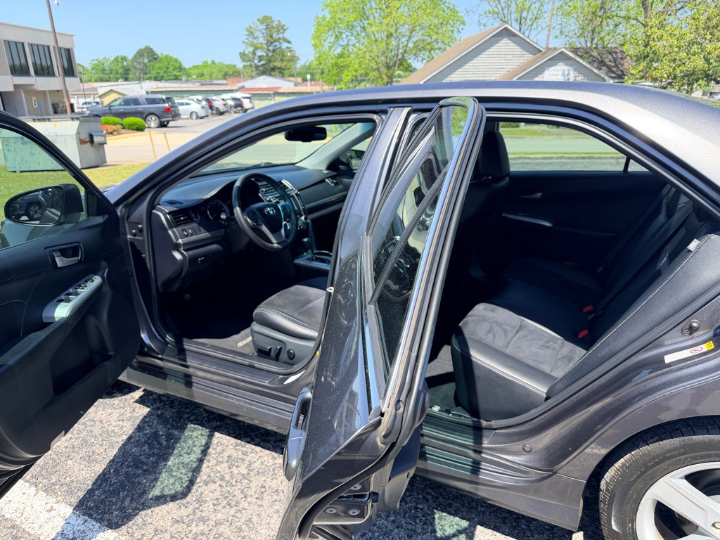 2013 Toyota Camry Image 11