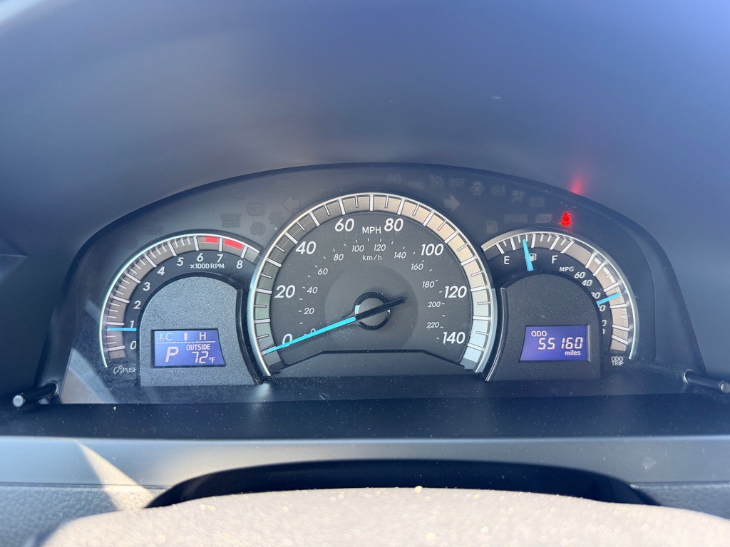 2013 Toyota Camry Image 14