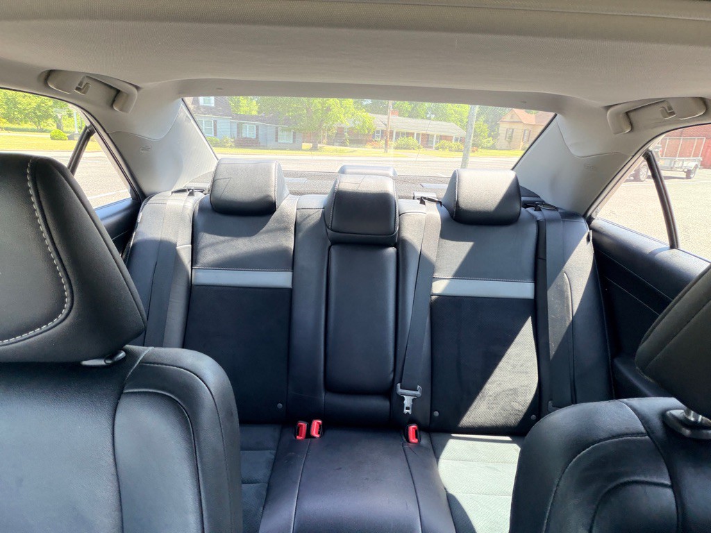 2013 Toyota Camry Image 16