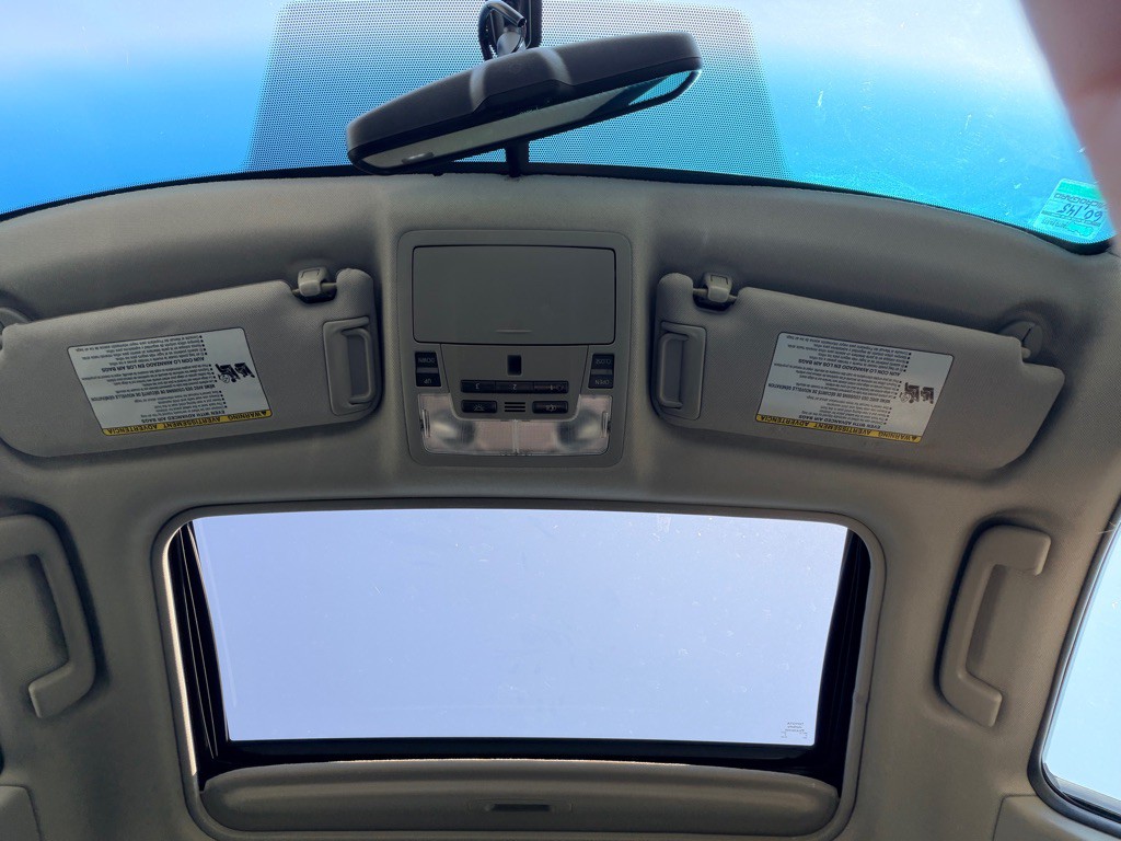 2013 Toyota Camry Image 17