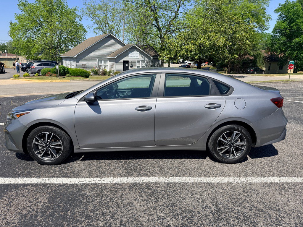 2024 Kia Forte Image 4