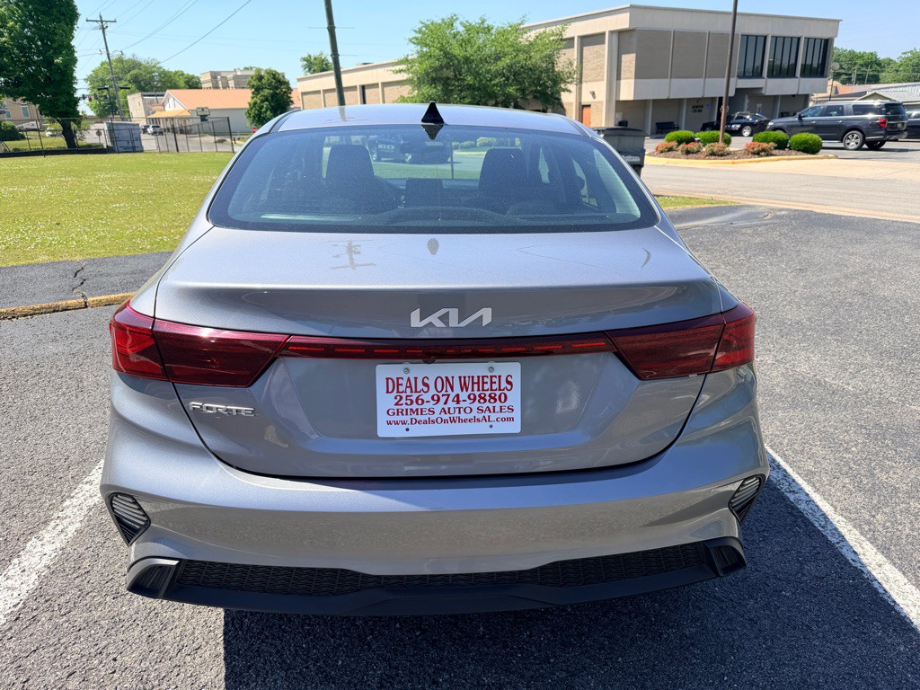 2024 Kia Forte Image 6