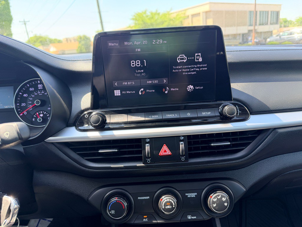 2024 Kia Forte Image 15